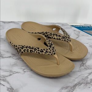 CROCS Kadee ll Leopard Thong Sandals Flip Flops Sz 11 Casual Comfy Cushion